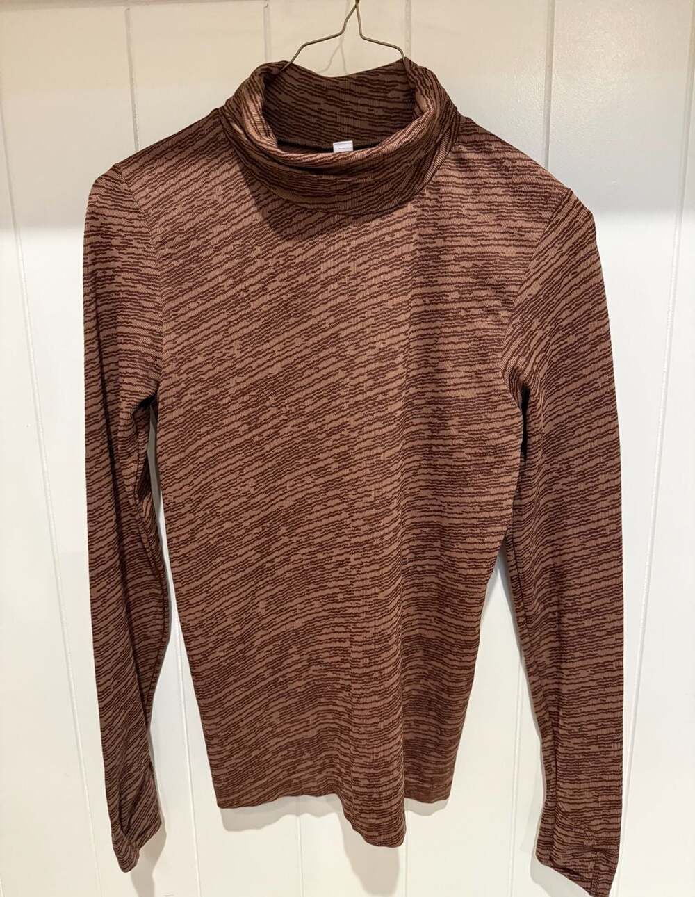 Athleta Mock Neck Long Sleeve Top Size M Brown